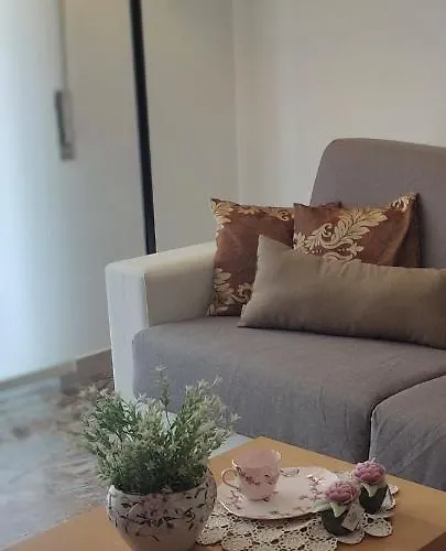 Apartman Delizioso Con Terrazzo In Centro-delicious With Terrace *