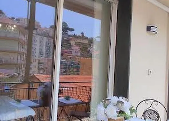 Apartman Delizioso Con Terrazzo In Centro-delicious With Terrace