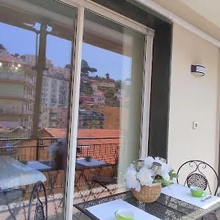 Appartamento Delizioso Con Terrazzo In Centro-delicious With Terrace