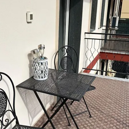 Appartamento Delizioso Con Terrazzo In Centro-delicious With Terrace *